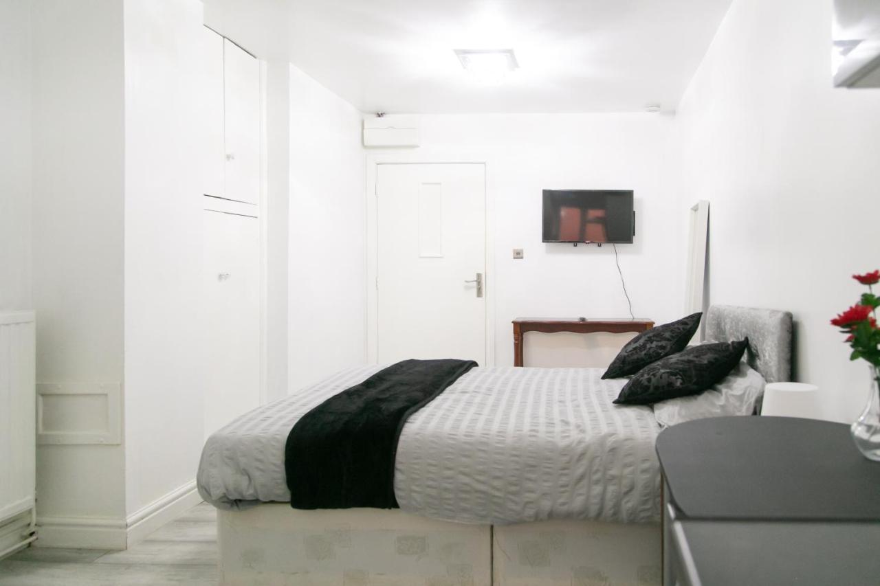 Hills View Apartments แมนเชสเตอร์ ภายนอก รูปภาพ