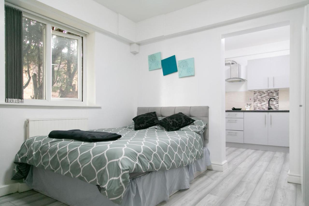 Hills View Apartments แมนเชสเตอร์ ภายนอก รูปภาพ
