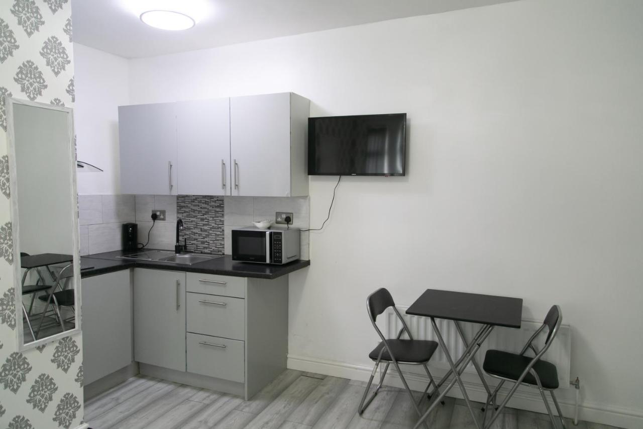 Hills View Apartments แมนเชสเตอร์ ภายนอก รูปภาพ