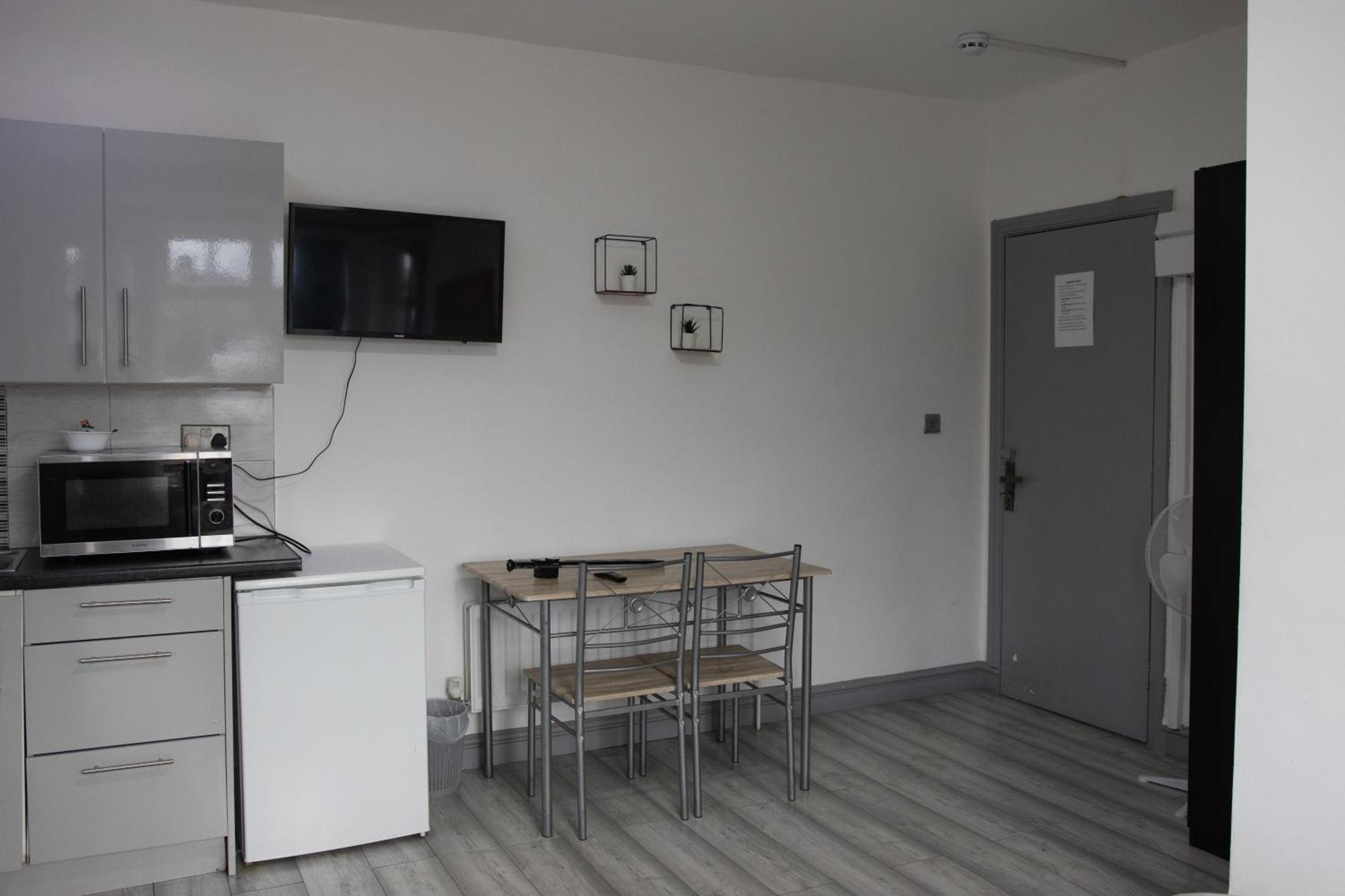 Hills View Apartments แมนเชสเตอร์ ภายนอก รูปภาพ