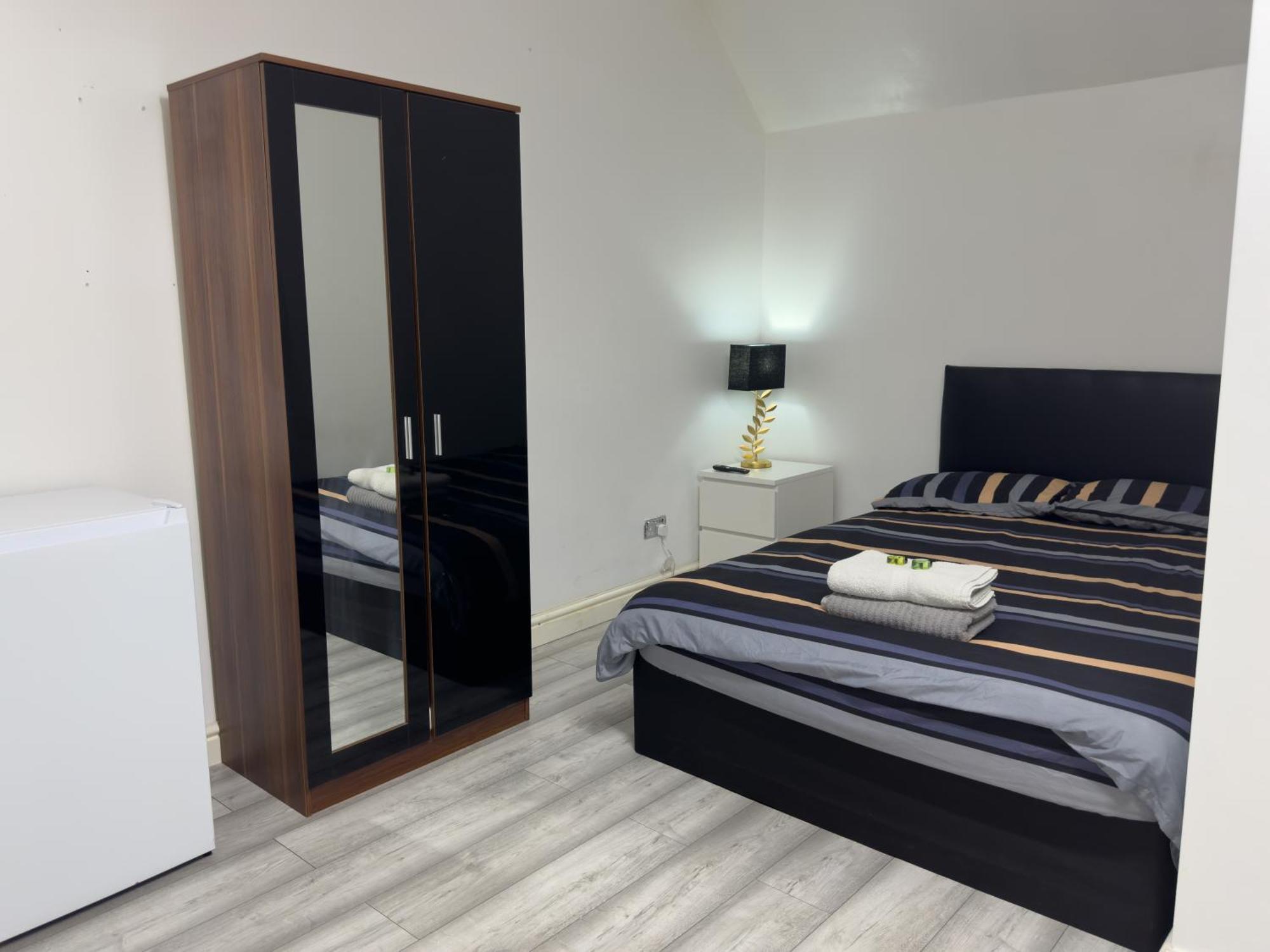 Hills View Apartments แมนเชสเตอร์ ภายนอก รูปภาพ