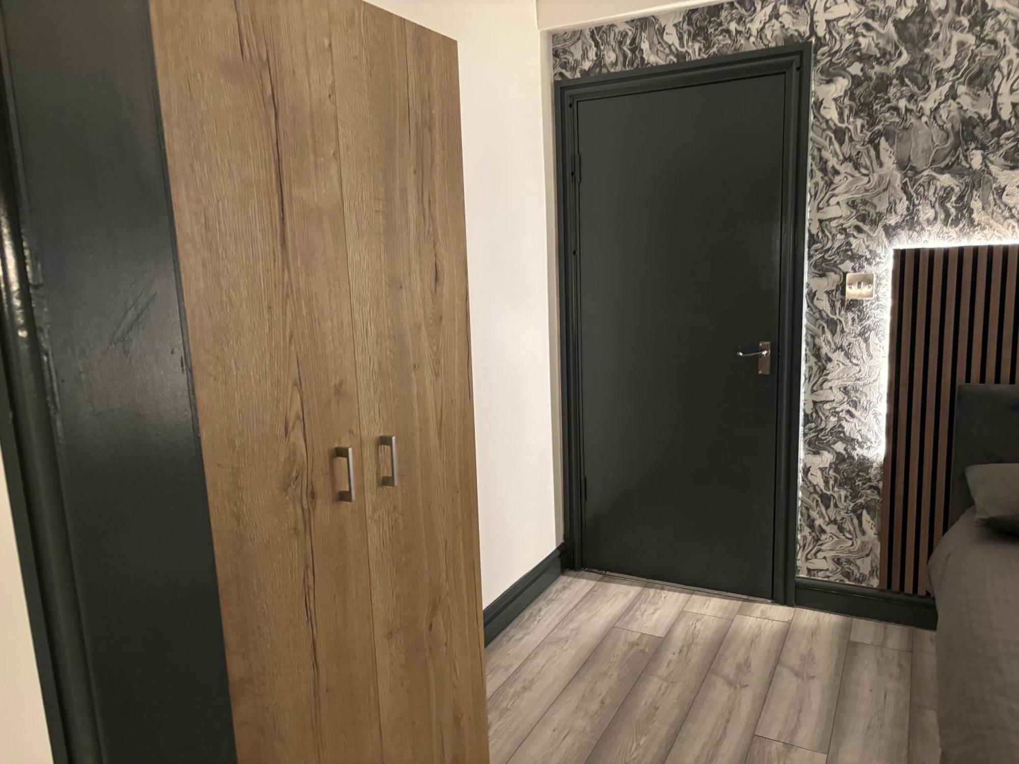 Hills View Apartments แมนเชสเตอร์ ภายนอก รูปภาพ